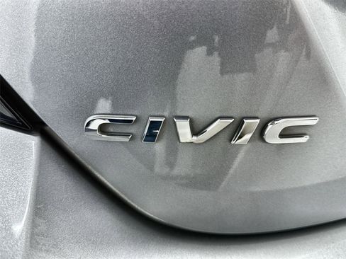 Used 2017 Honda Civic EX-L image 19