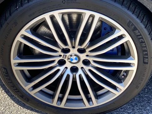 Used 2019 BMW M550i xDrive AWD/4WD image 27
