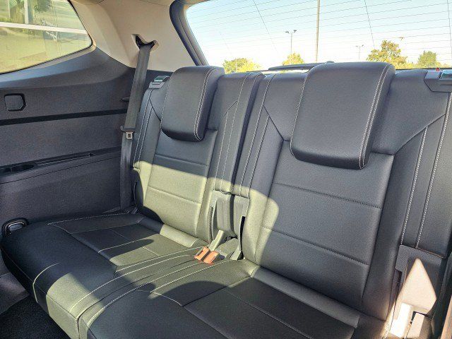 Used 2023 Volkswagen Atlas SEL AWD/4WD image 23