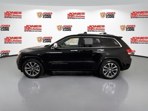 Used 2018 Jeep Grand Cherokee Overland AWD/4WD image 16