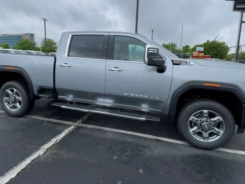 New 2026 GMC Sierra 2500 SLT w/ SLT Premium Package AWD/4WD image 3