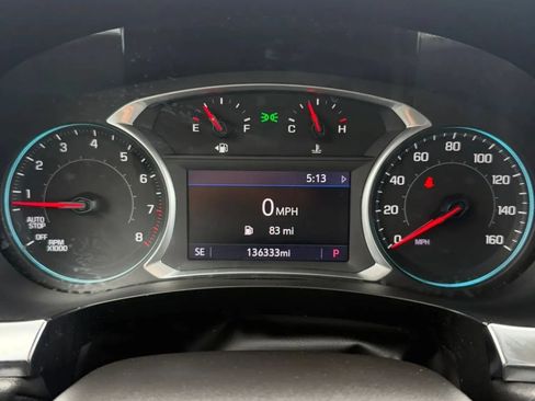 Used 2021 Chevrolet Traverse LT AWD/4WD image 14