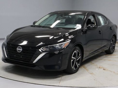 Certified 2024 Nissan Sentra SV FWD image 5
