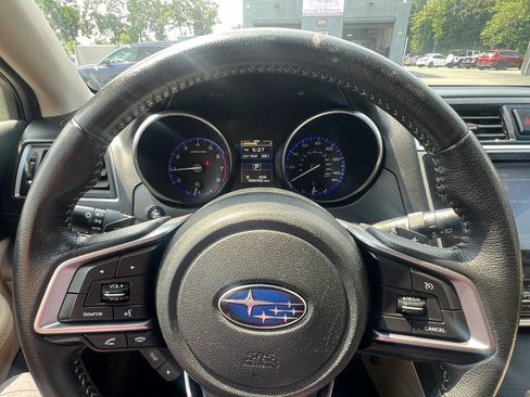 Used 2018 Subaru Outback 2.5i Premium AWD/4WD image 18