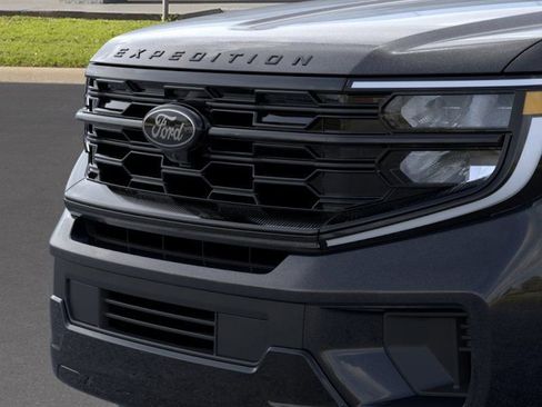 New 2025 Ford Expedition Platinum w/ Stealth Performance Package image 17