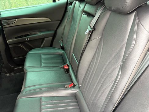 Used 2024 Maserati Grecale GT AWD/4WD image 18
