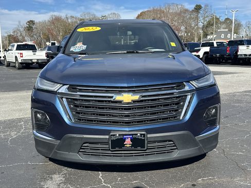 Used 2022 Chevrolet Traverse LT w/ LPO, Floor Liner Package image 3