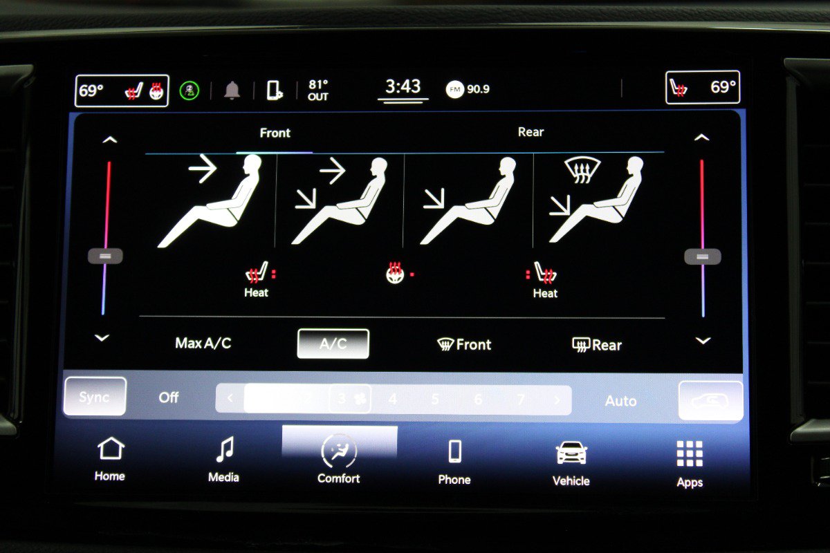 Used 2022 Chrysler Pacifica Touring-L FWD image 27