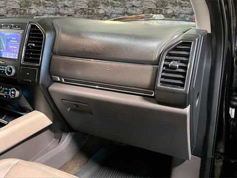 Used 2020 Ford Expedition Max Limited image 26