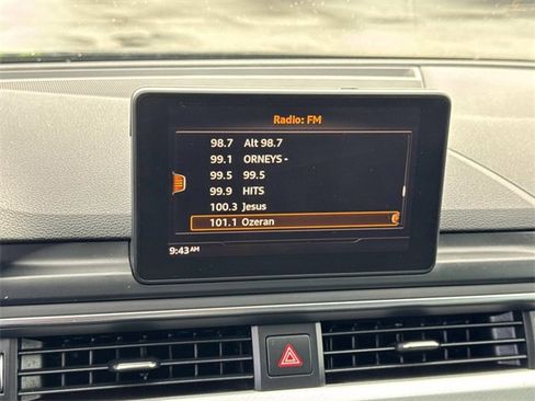 Used 2017 Audi A4 2.0T Premium image 13