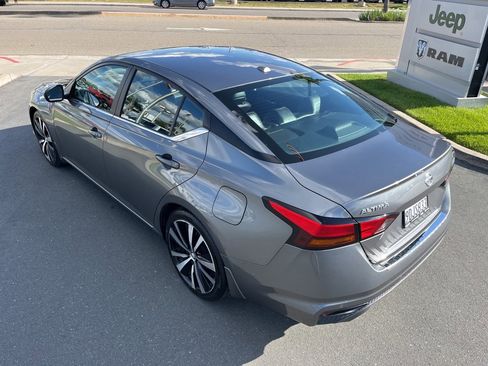 Used 2022 Nissan Altima 2.5 SR image 8