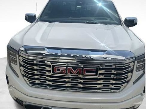 Used 2024 GMC Sierra 1500 Denali w/ Denali Reserve Package AWD/4WD image 2