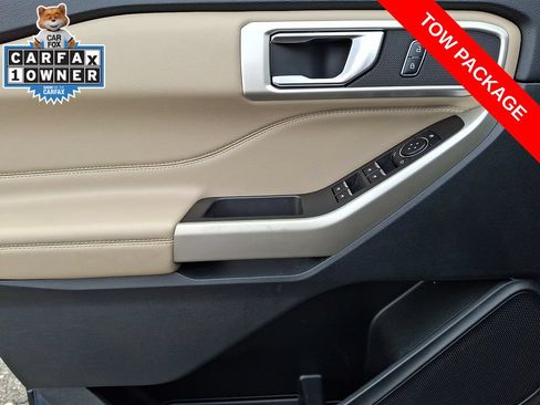 Used 2022 Ford Explorer XLT w/ Equipment Group 202A AWD/4WD image 12