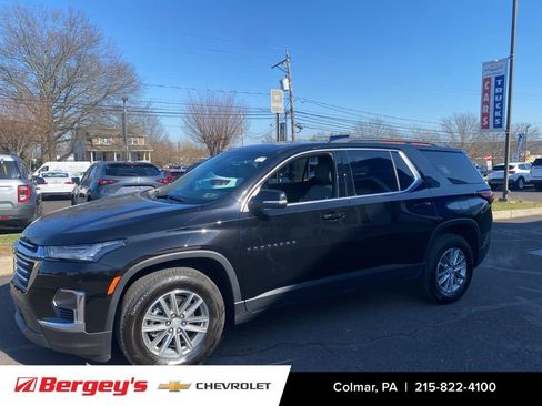 Used 2023 Chevrolet Traverse LT image 9