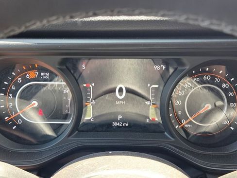 Certified 2026 Jeep Wrangler Sport AWD/4WD image 25