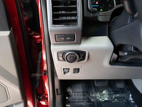 Used 2019 Ford F150 XLT w/ Equipment Group 302A Luxury image 11