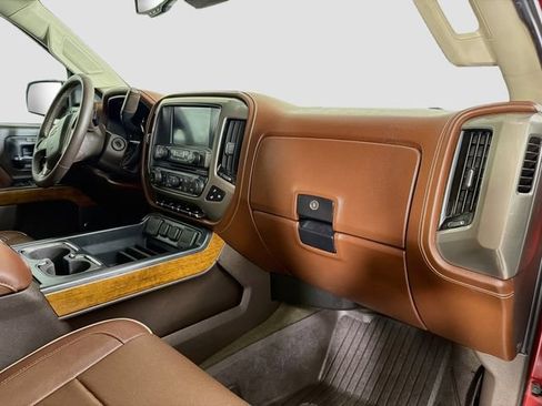 Used 2018 Chevrolet Silverado 1500 High Country RWD image 30