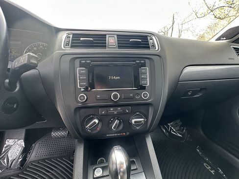 Used 2014 Volkswagen Jetta TDI FWD image 44