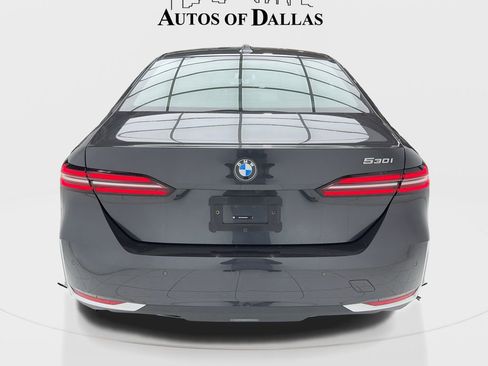 Used 2025 BMW 530i image 11