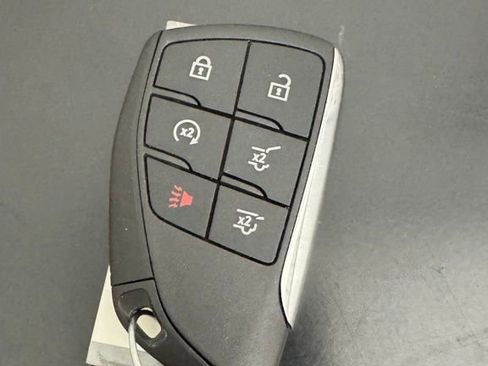 Used 2023 GMC Yukon Denali image 79