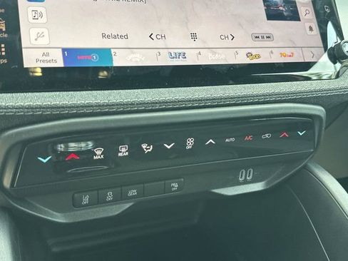 New 2026 Jeep Cherokee Laredo AWD/4WD image 27