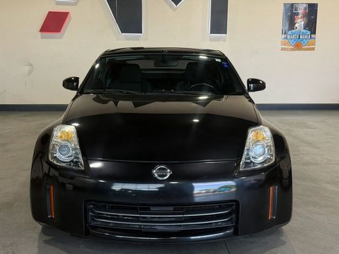 Used 2008 Nissan 350Z Coupe w/ Aerodynamics Pkg RWD image 2