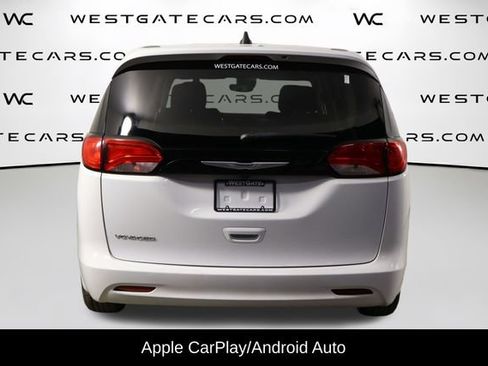 Used 2023 Chrysler Voyager LX FWD image 4