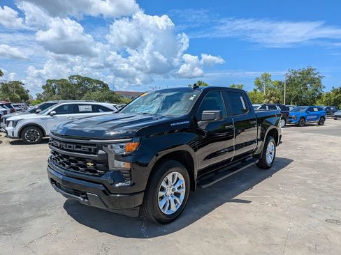 Used 2025 Chevrolet Silverado 1500 Custom RWD image 4