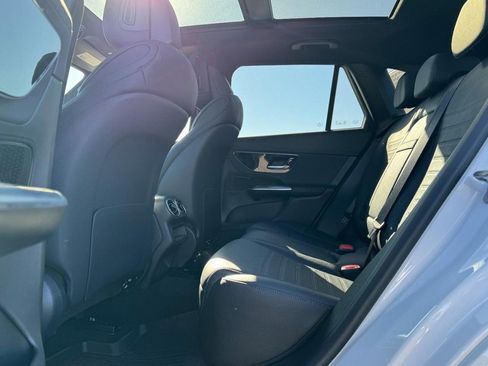 Used 2024 Mercedes-Benz GLC 300 4MATIC image 10