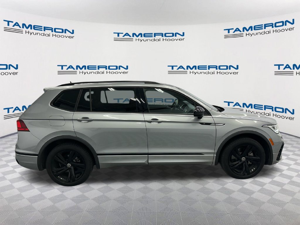 Used 2024 Volkswagen Tiguan SE R-Line FWD image 6