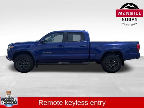 Used 2023 Toyota Tacoma SR5 w/ Technology Package AWD/4WD image 4