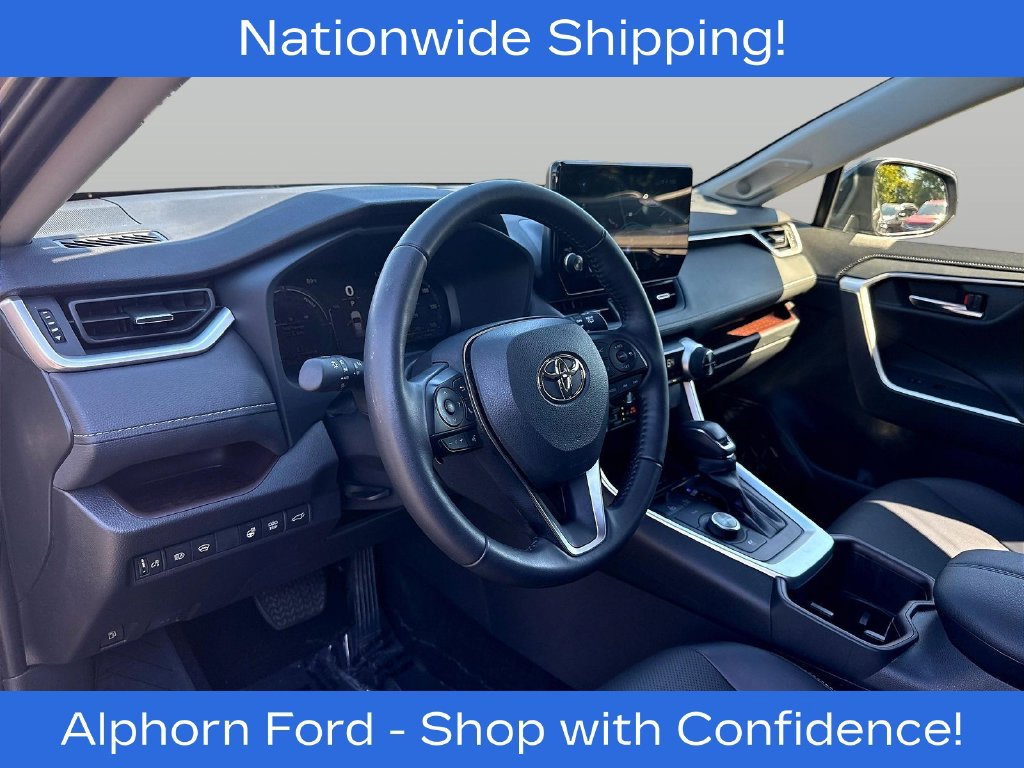 Used 2025 Toyota RAV4 Limited w/ Weather Package AWD/4WD image 17
