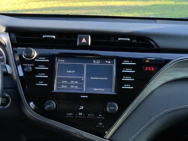 Used 2020 Toyota Camry SE w/ Convenience Package FWD image 18