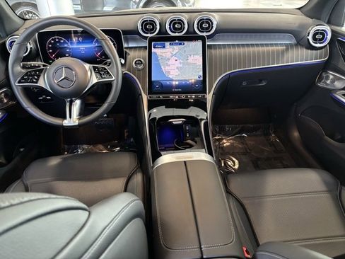 Certified 2025 Mercedes-Benz GLC 300 4MATIC image 31