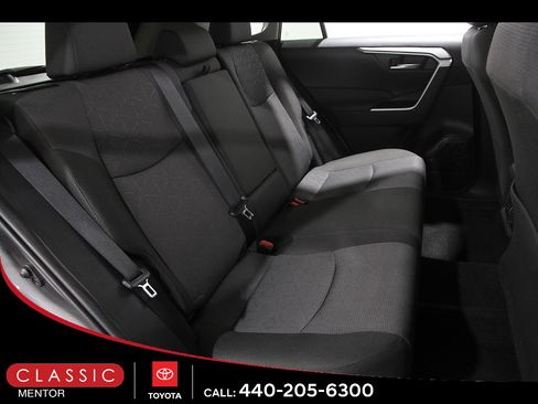 Certified 2025 Toyota RAV4 XLE FWD image 18