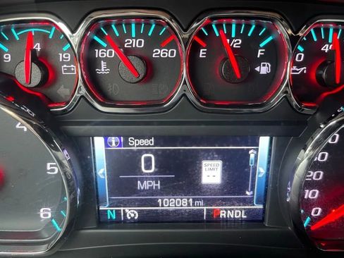 Used 2018 Chevrolet Tahoe LT w/ LT Signature Package image 29