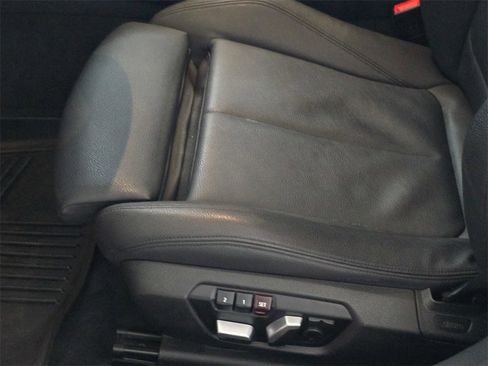 Used 2017 BMW 330e image 30