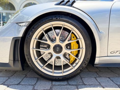 Used 2018 Porsche 911 GT2 RS RWD image 35
