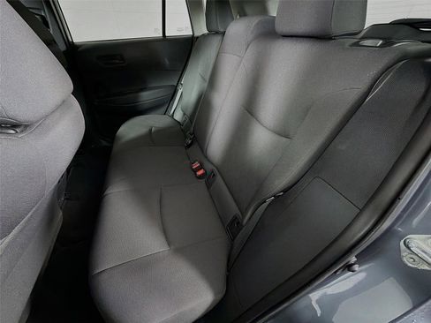 Used 2025 Toyota Corolla Cross LE image 20