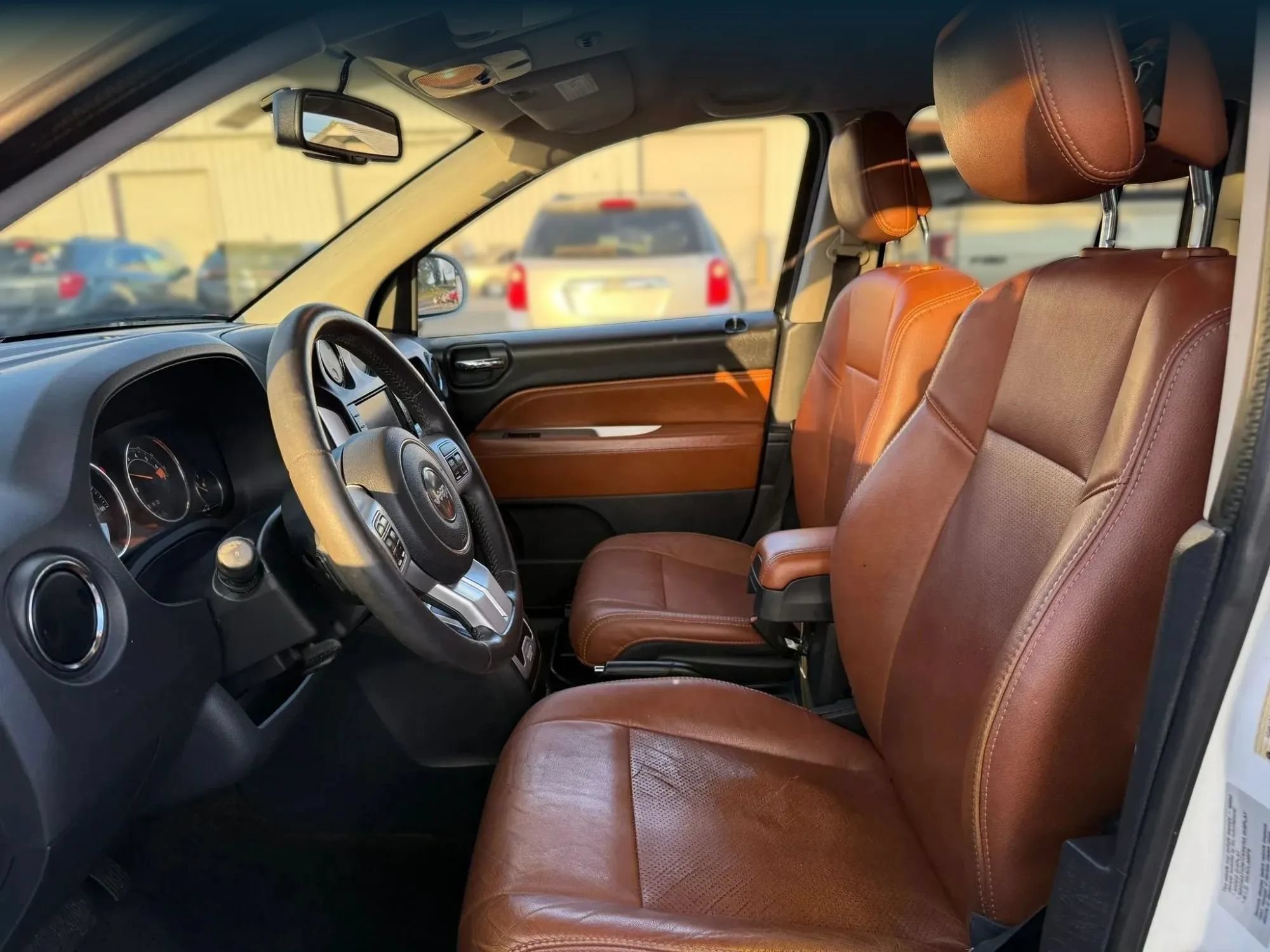 Used 2014 Jeep Compass Limited AWD/4WD image 2