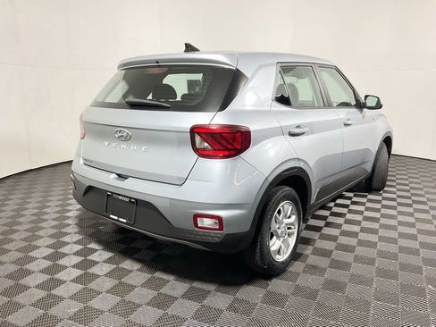Used 2021 Hyundai Venue SE FWD image 15