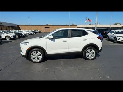 Certified 2024 Buick Encore GX Preferred image 5