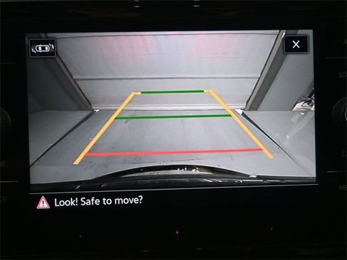 Used 2023 Volkswagen Atlas Cross Sport SE image 6