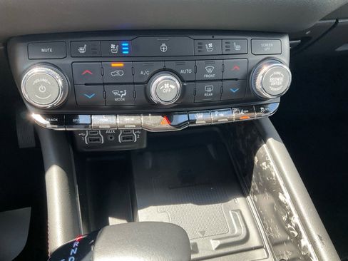 Used 2024 Dodge Durango R/T AWD/4WD image 10