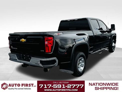 Used 2022 Chevrolet Silverado 3500 LTZ w/ LTZ Texas Edition image 3