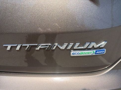 Used 2019 Ford Edge Titanium AWD/4WD image 8