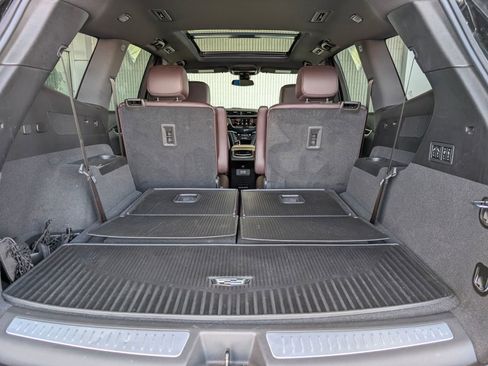 Used 2023 Cadillac XT6 Premium Luxury image 31