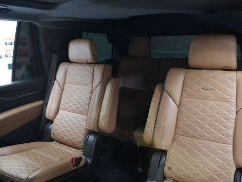 Used 2021 Cadillac Escalade Sport w/ Driver Assist Tech Package AWD/4WD image 35