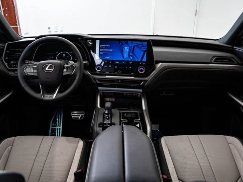 New 2026 Lexus TX 500h AWD image 37