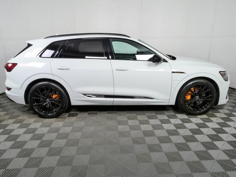 Certified 2023 Audi e-tron Chronos w/ Chronos Package AWD/4WD image 2
